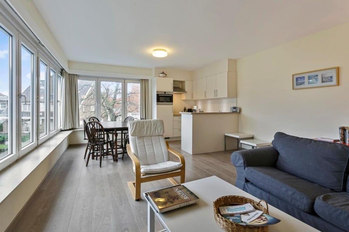 Huswell - Lovely Family Apartment 50 Meters From The Sea De Haan Bagian luar foto