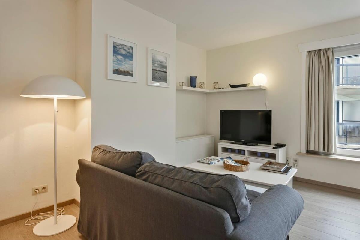 Huswell - Lovely Family Apartment 50 Meters From The Sea De Haan Bagian luar foto